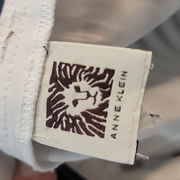 Anne Klein Nautical Navy Blue & White Stripped Skirt with Gold Buttons (L-XL) - Picture 7 of 8